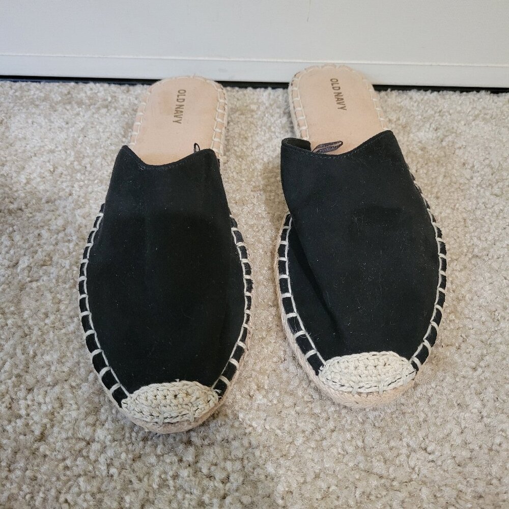Old Navy Black Flats